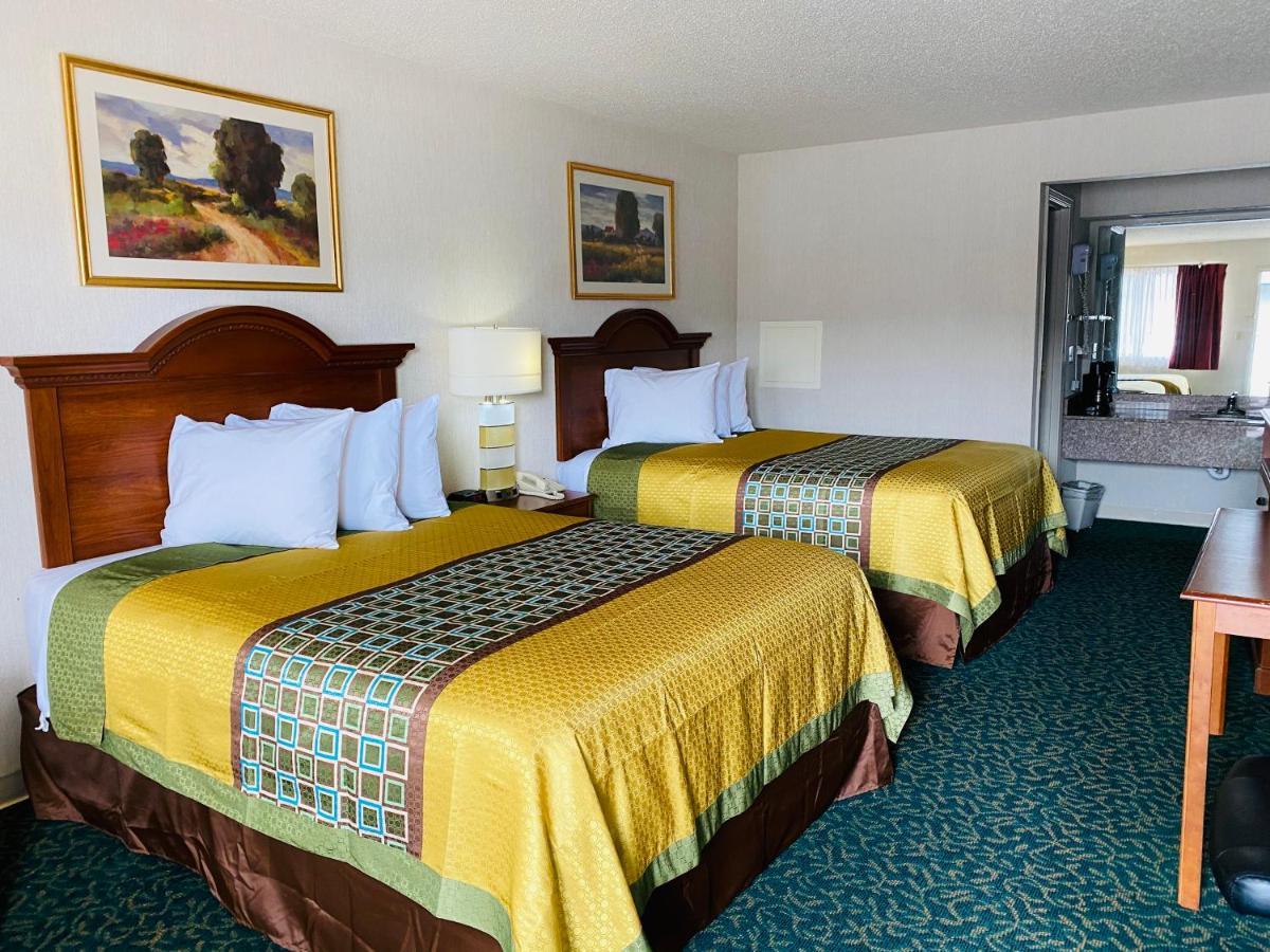 Harrisonville Inn & Suites Zewnętrze zdjęcie