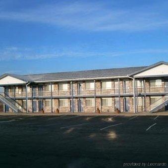 Harrisonville Inn & Suites Zewnętrze zdjęcie